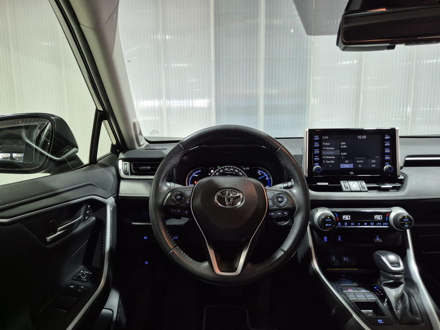 Toyota Toyota