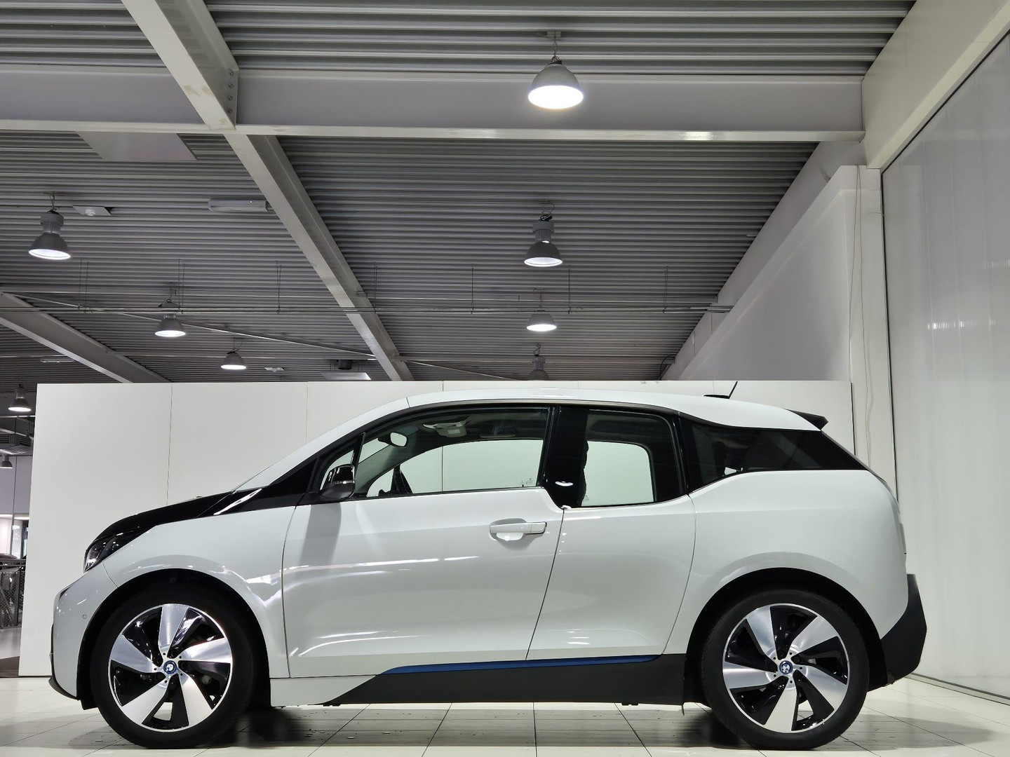 BMW BMW
