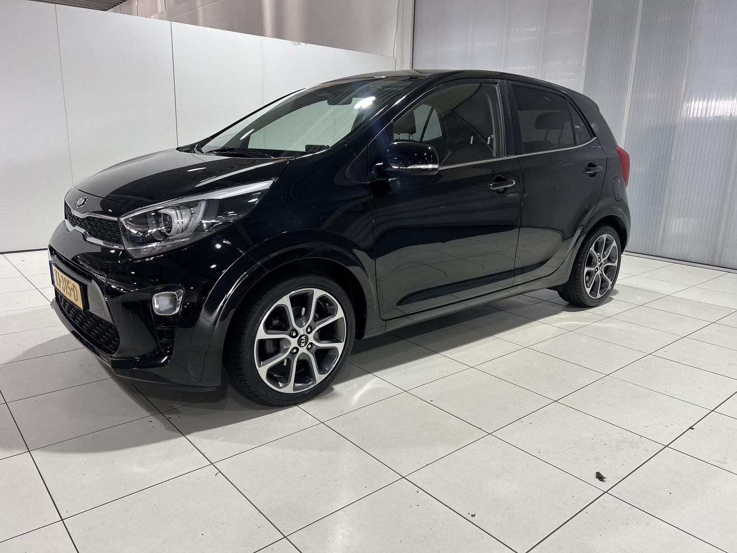 Kia