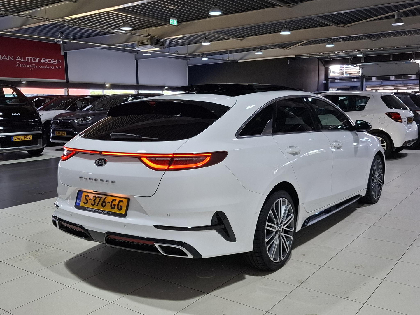 Kia Proceed