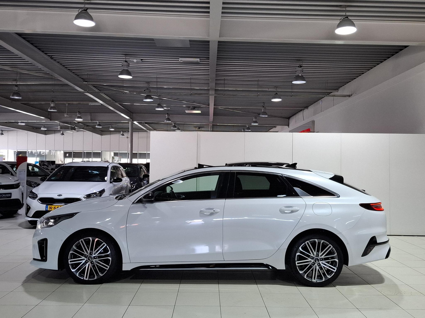 Kia Proceed