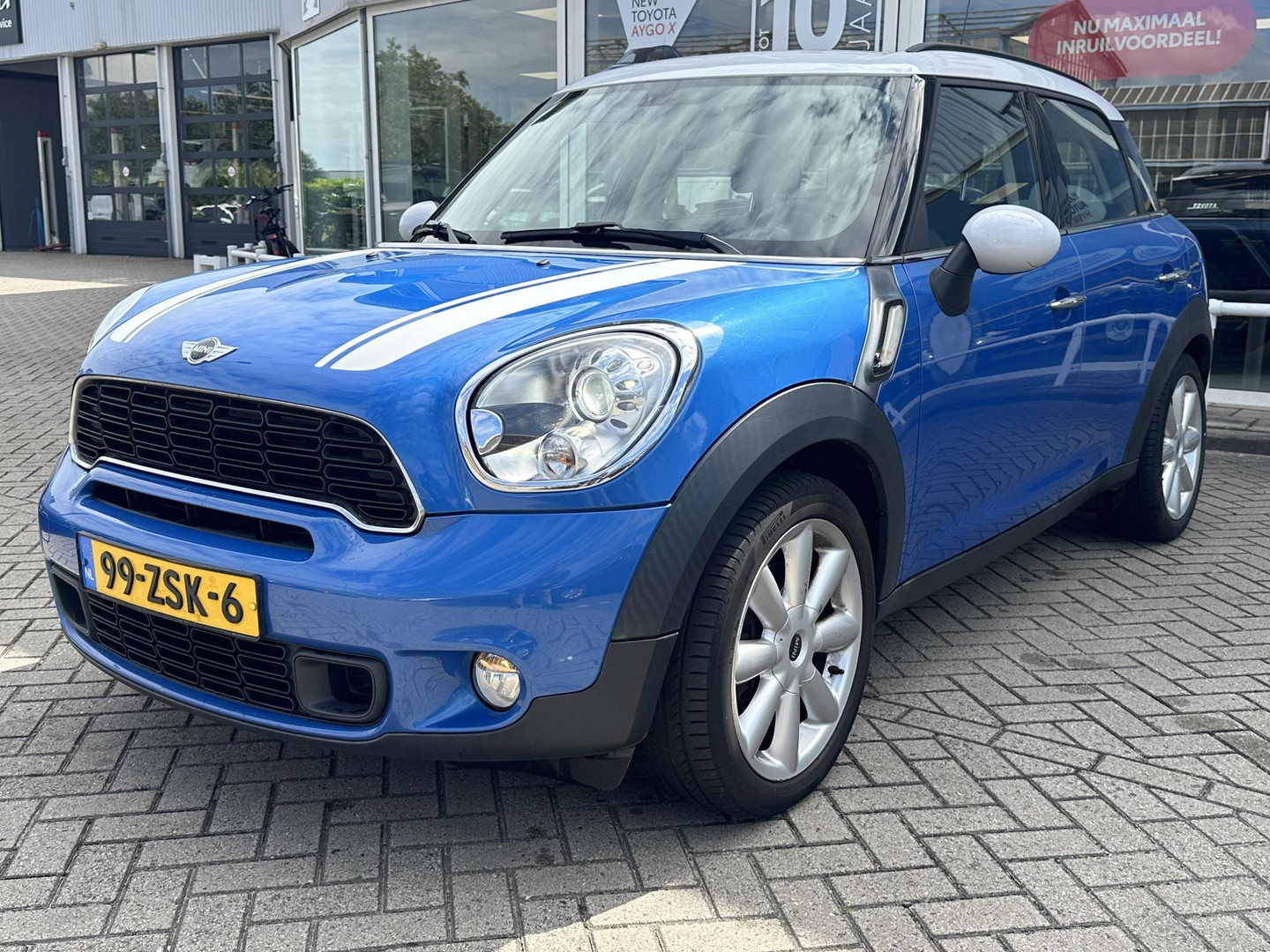 MINI