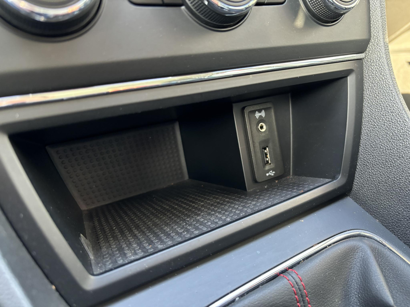 SEAT SEAT