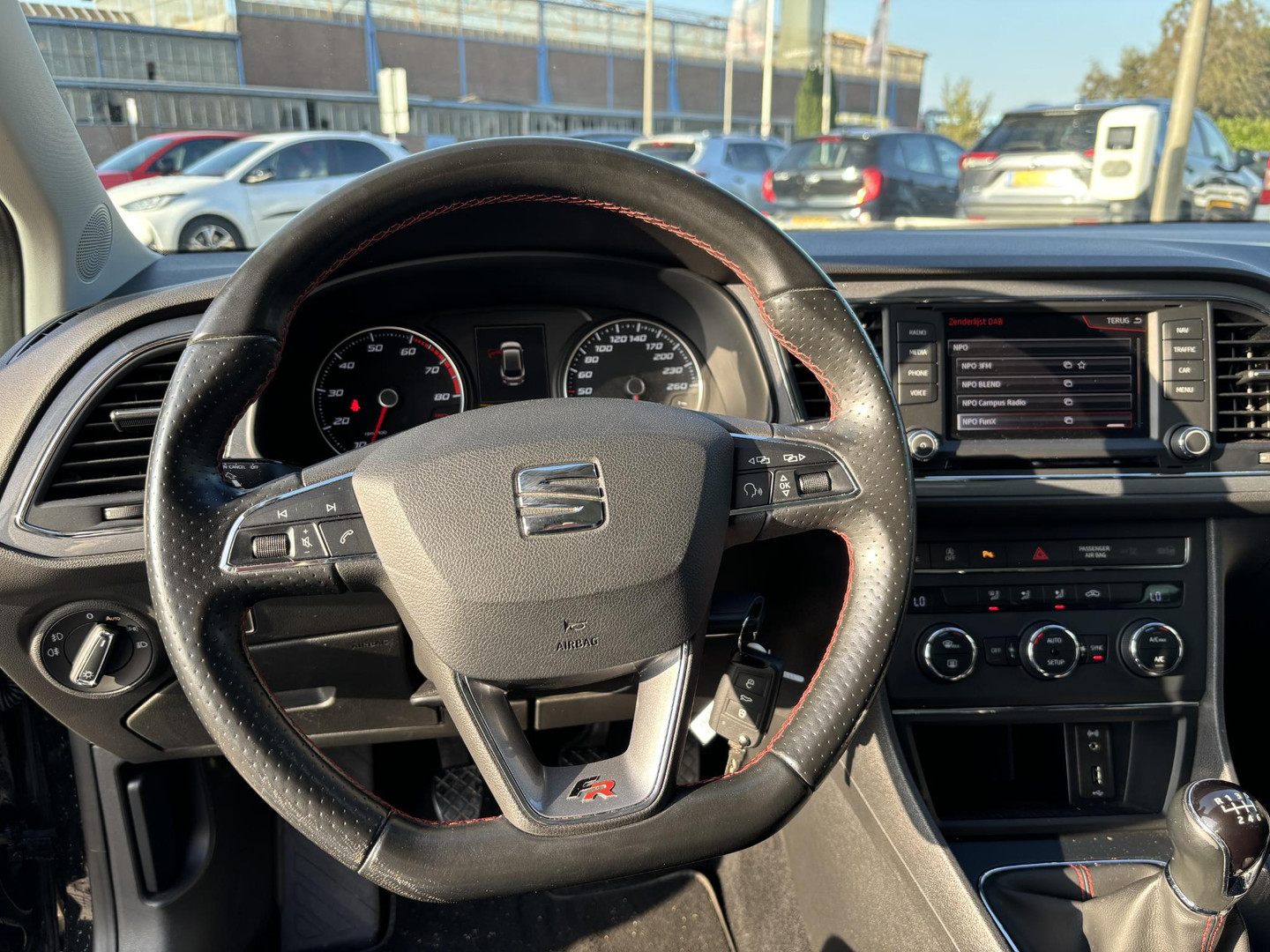 SEAT SEAT