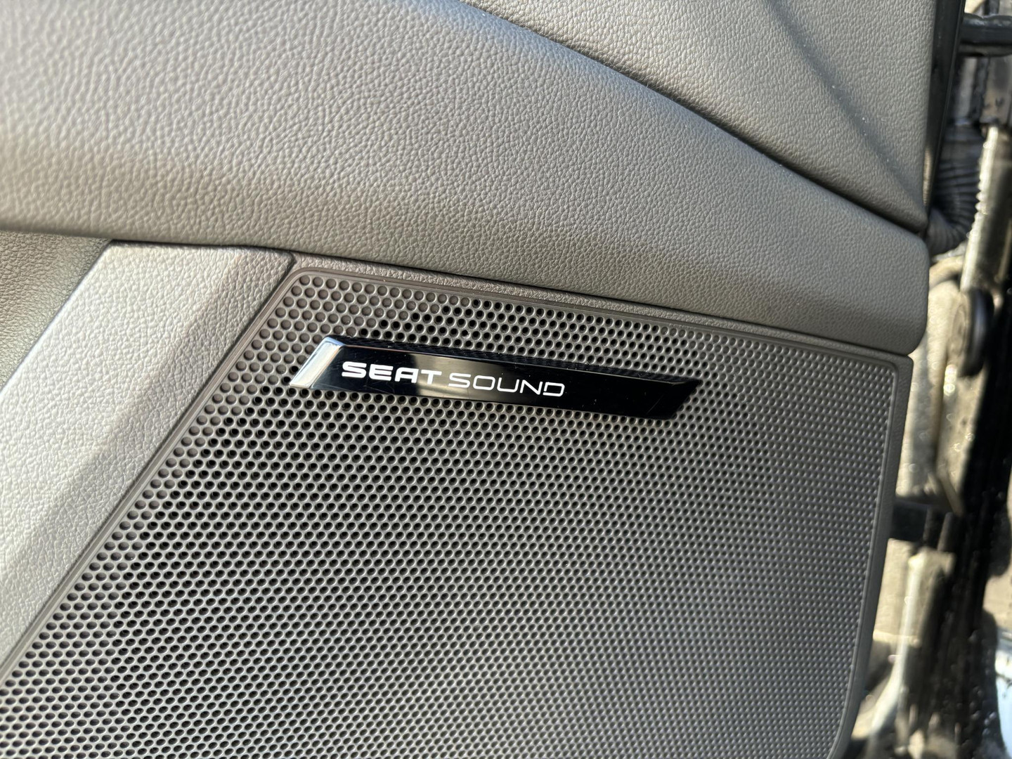 SEAT SEAT