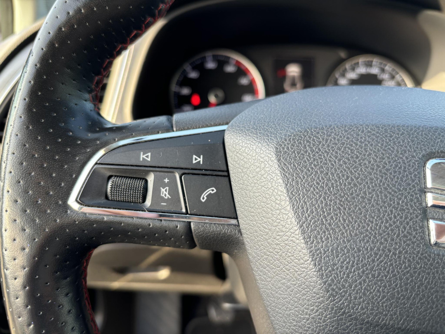 SEAT SEAT