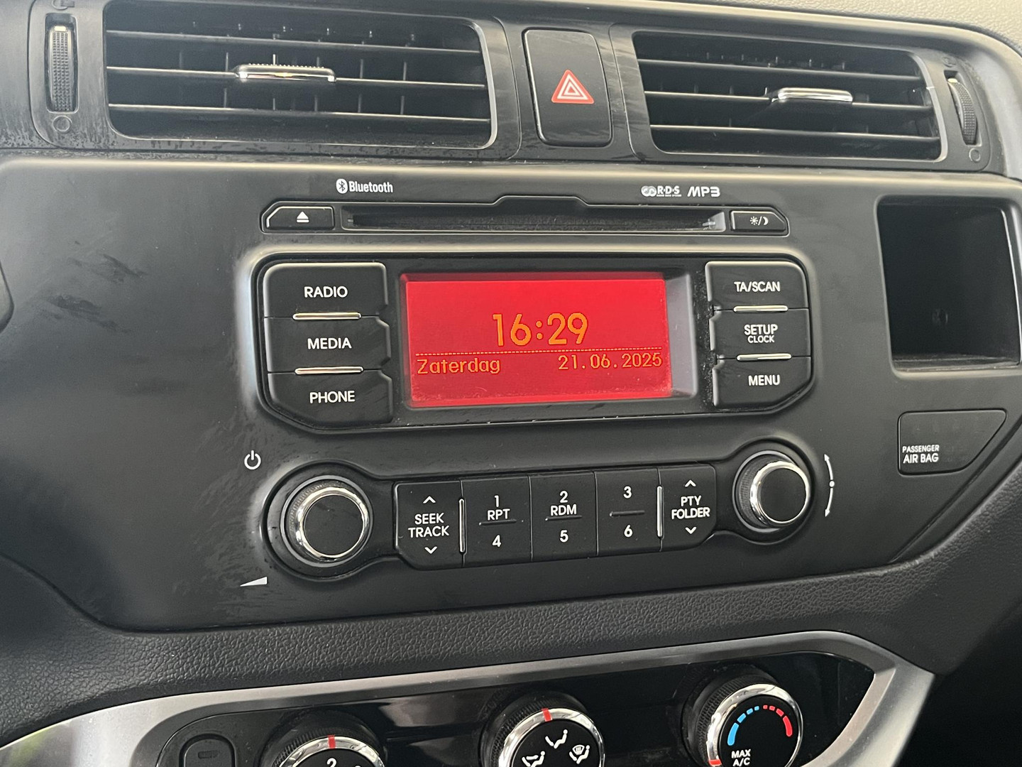 Kia Kia