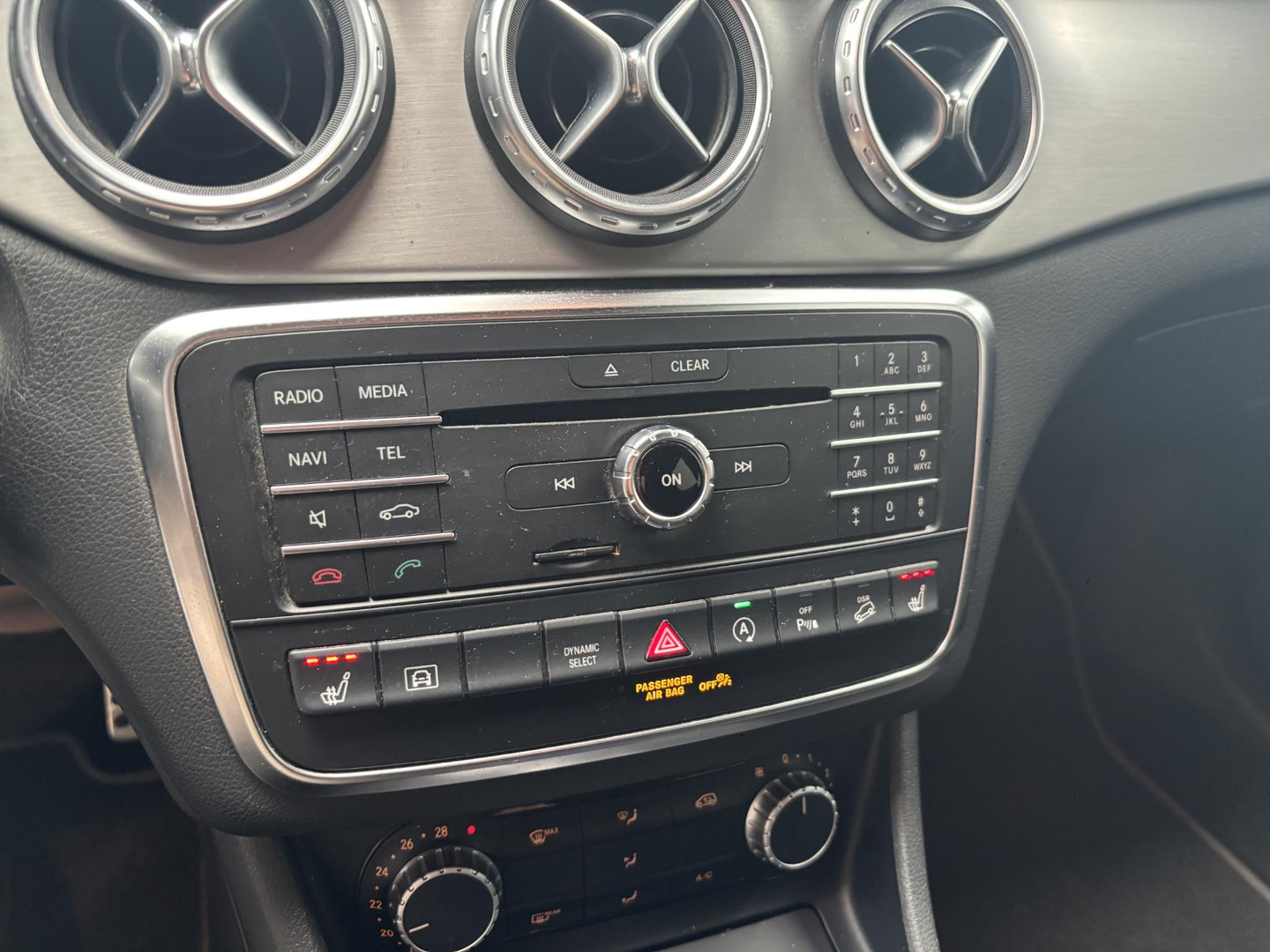 Mercedes-Benz Mercedes-Benz