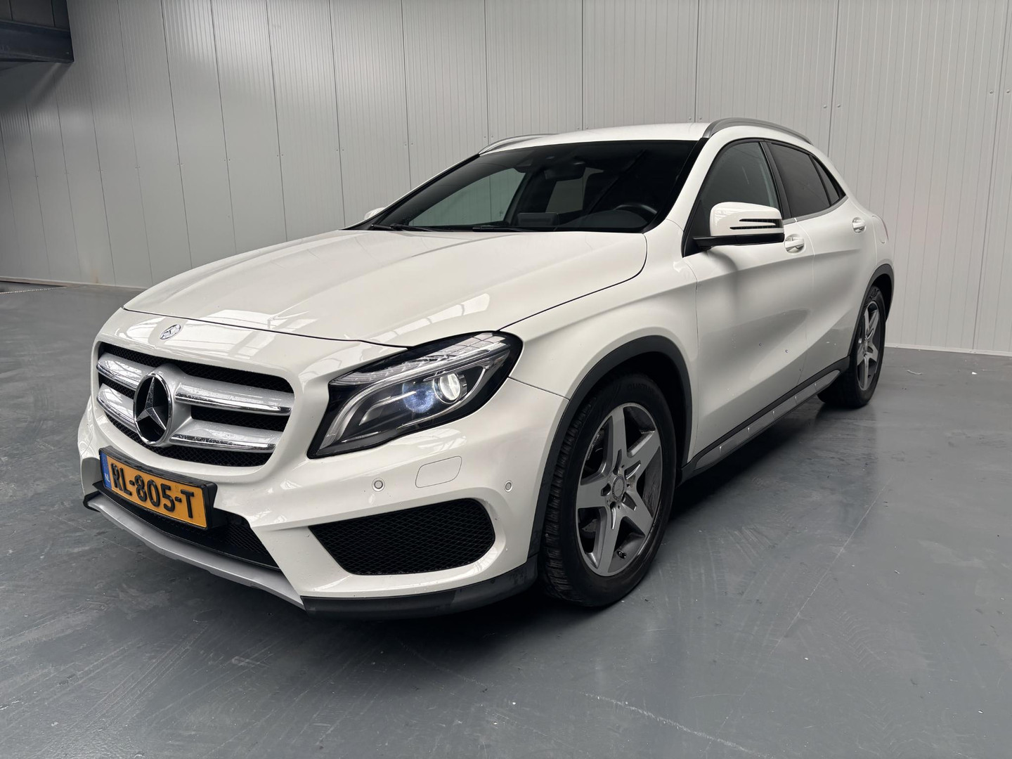 Mercedes-Benz Mercedes-Benz