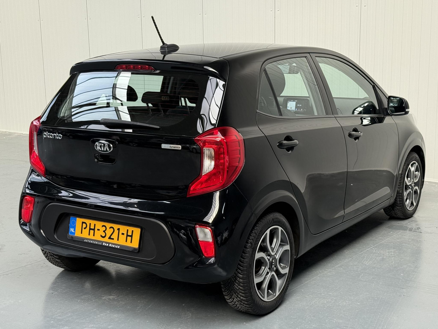 Kia
