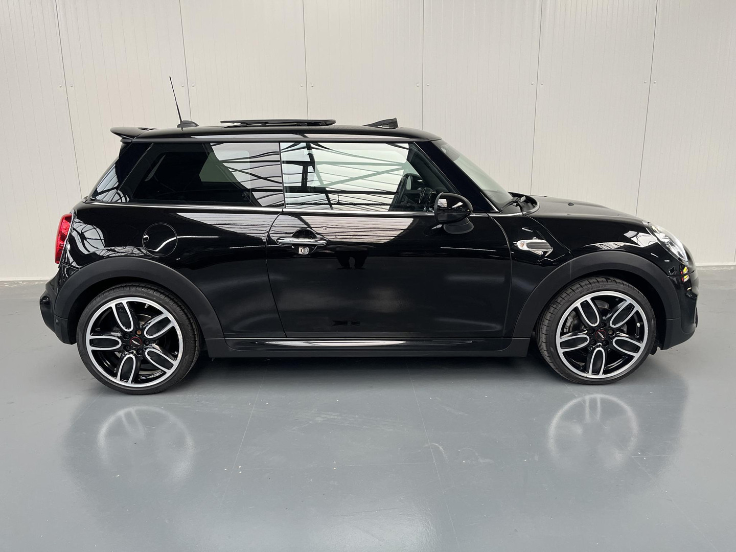 MINI
