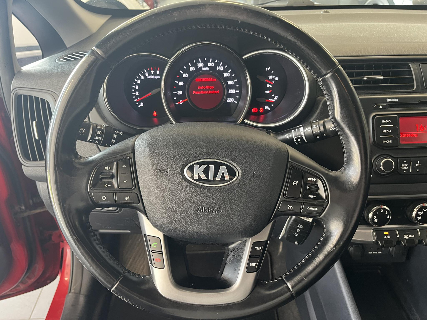 Kia Kia