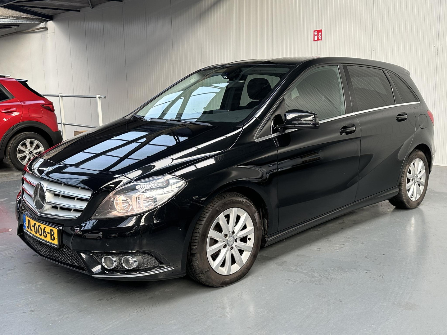 Mercedes-Benz Mercedes-Benz