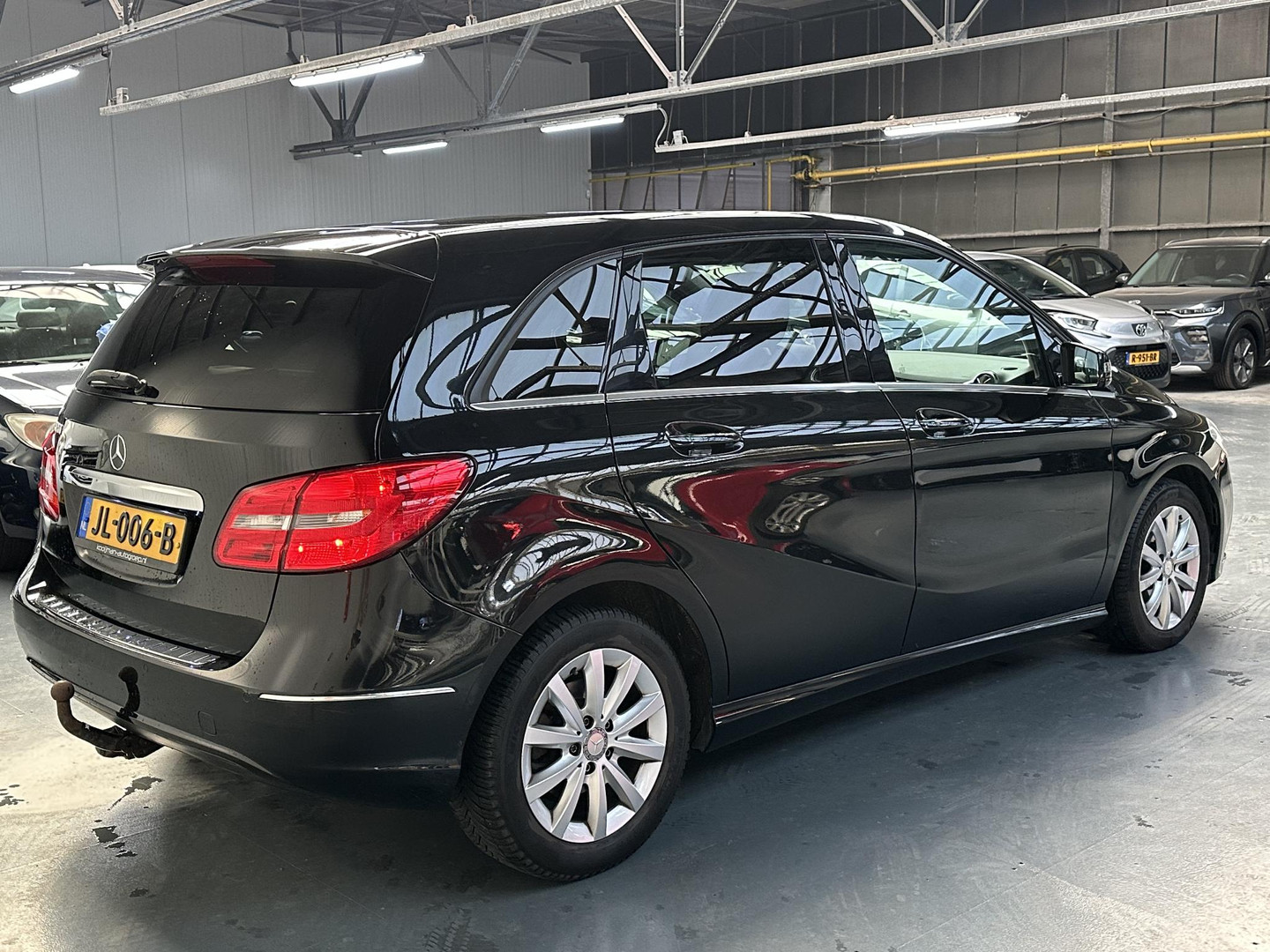 Mercedes-Benz Mercedes-Benz