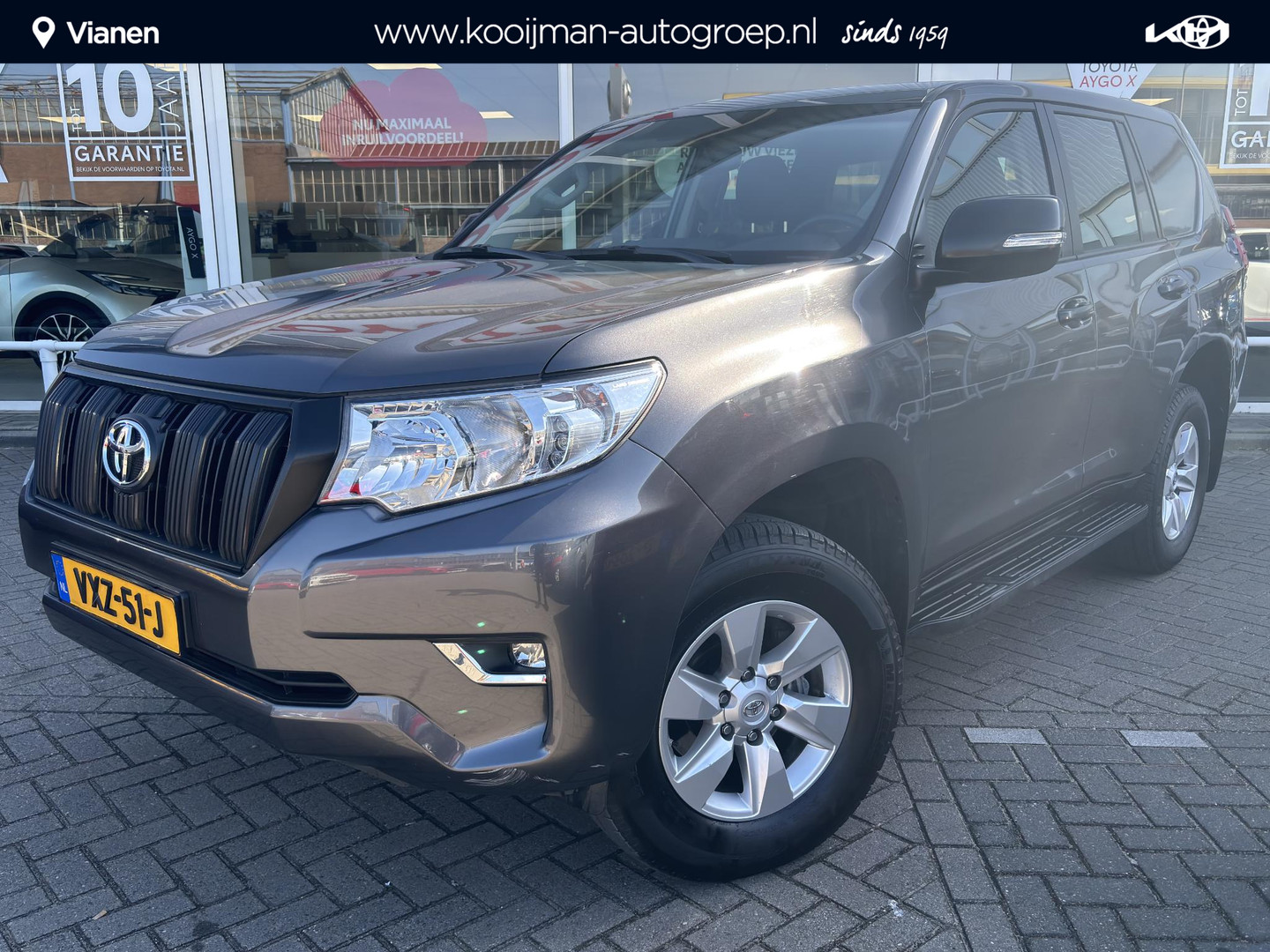 Toyota Land Cruiser