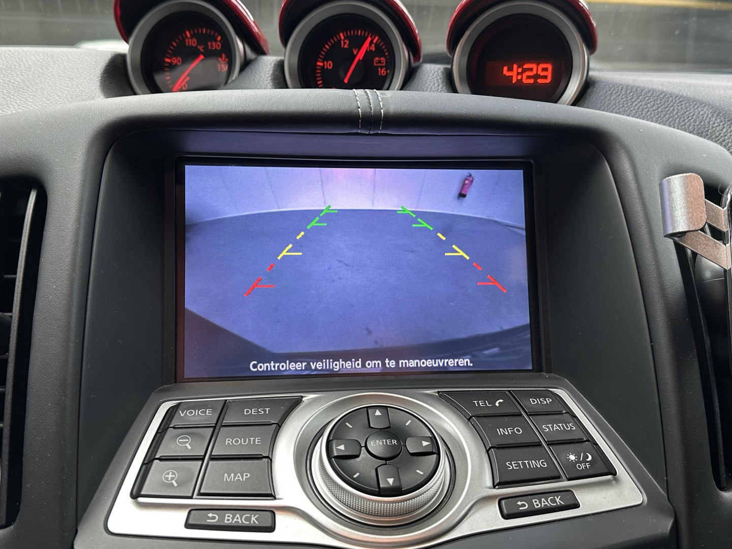 Nissan Nissan