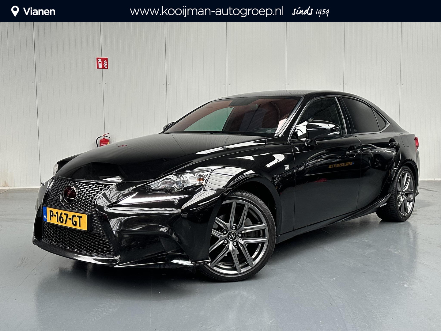 Lexus IS