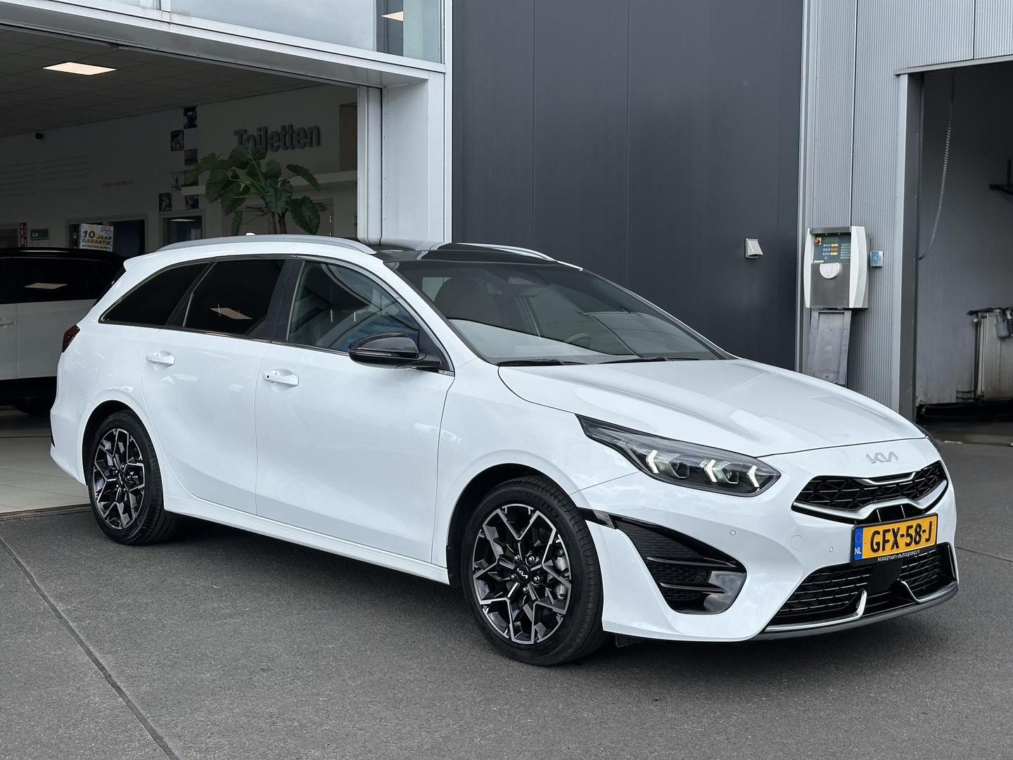 Kia