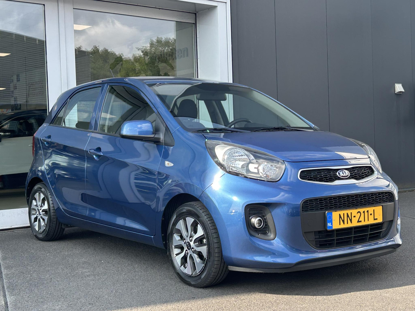 Kia