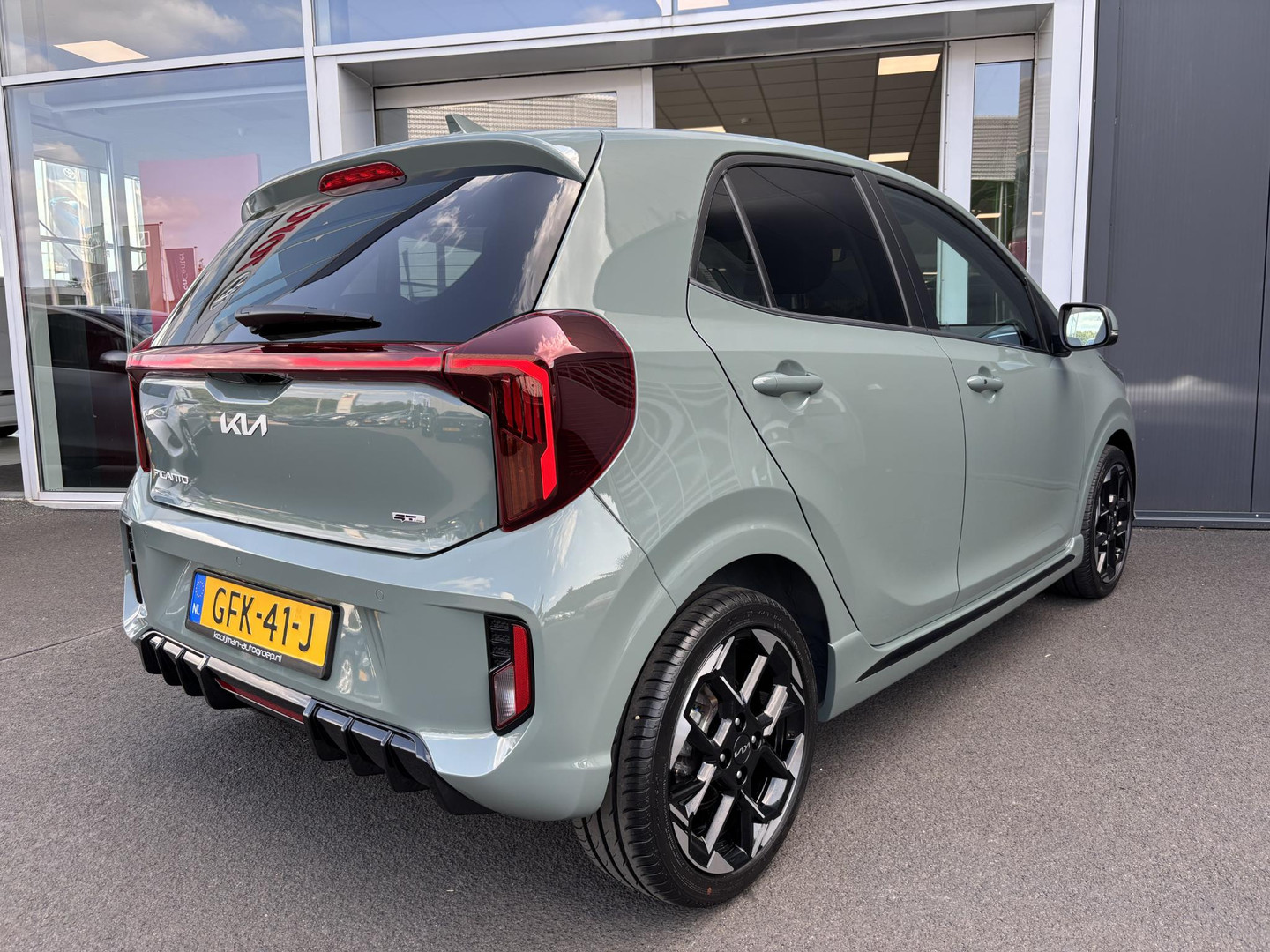Kia