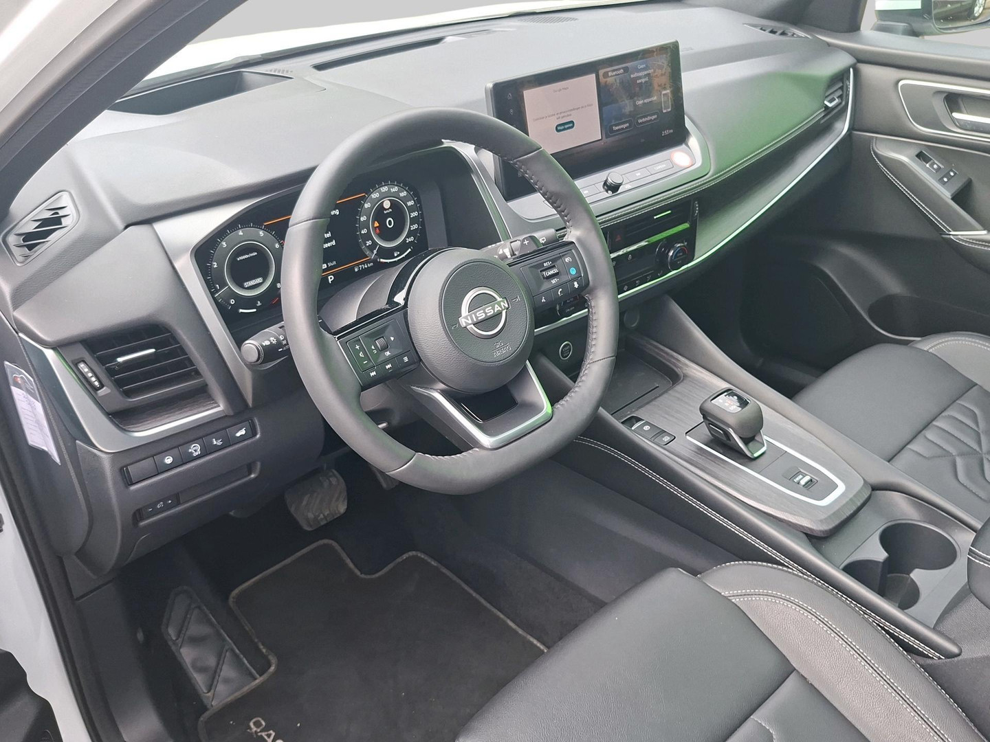 Nissan Nissan