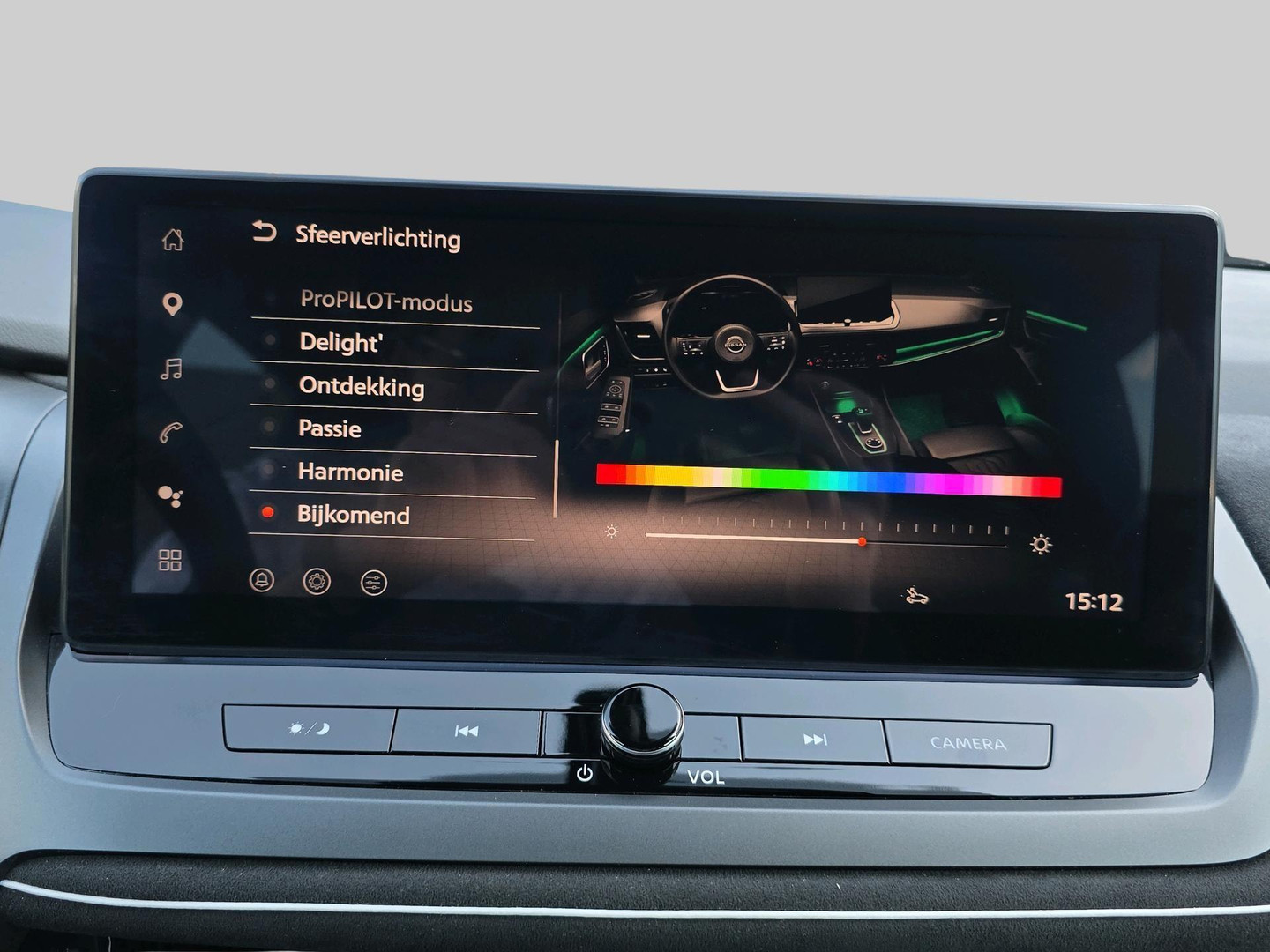 Nissan Nissan