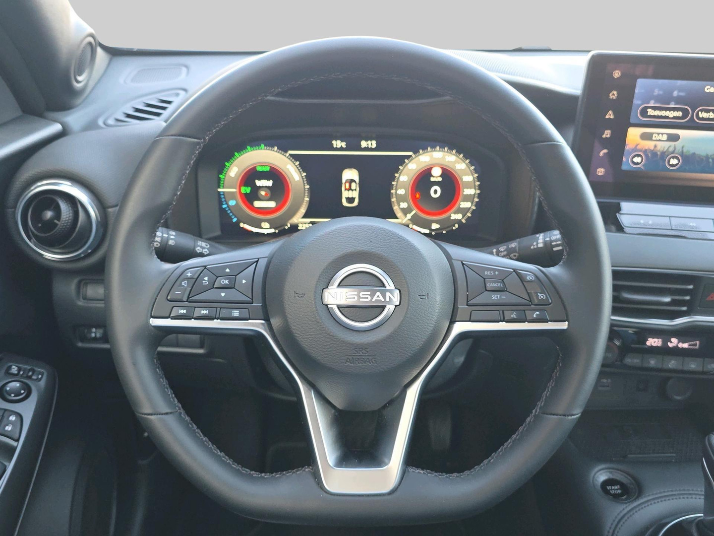 Nissan Nissan