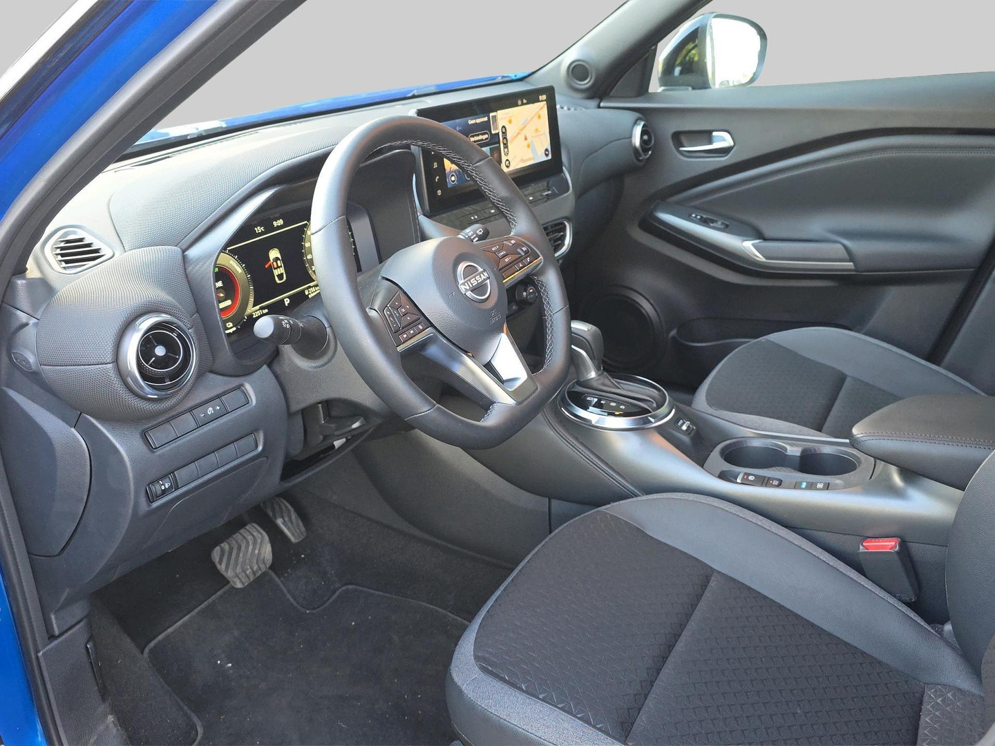 Nissan Nissan
