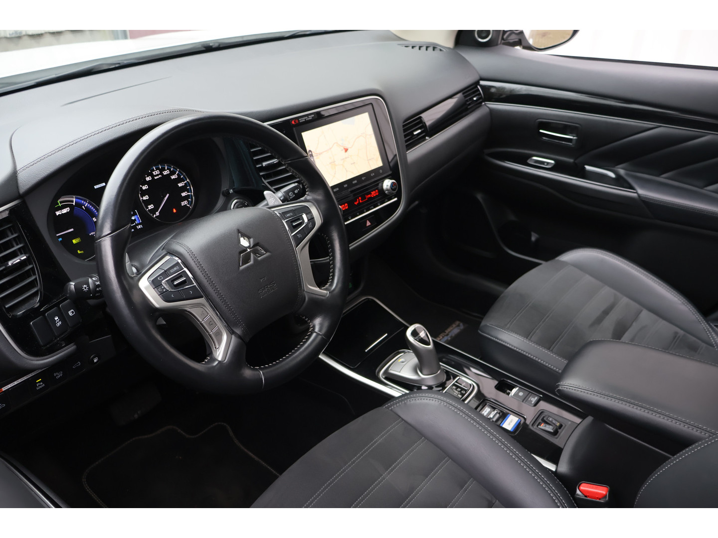 Mitsubishi Mitsubishi