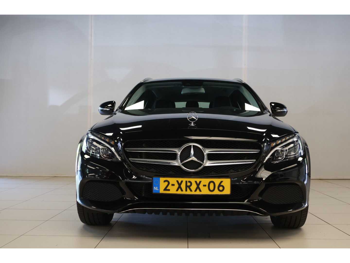 Mercedes-Benz Mercedes-Benz