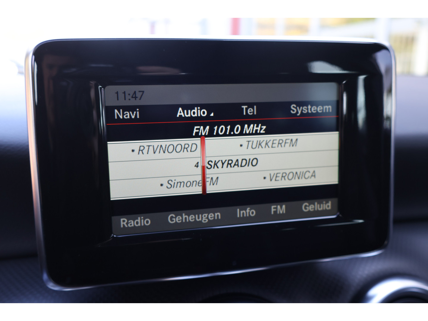 Mercedes-Benz Mercedes-Benz