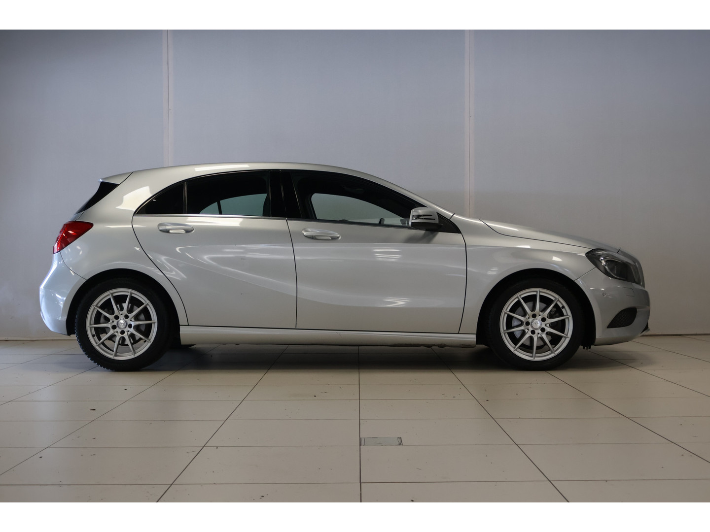 Mercedes-Benz Mercedes-Benz