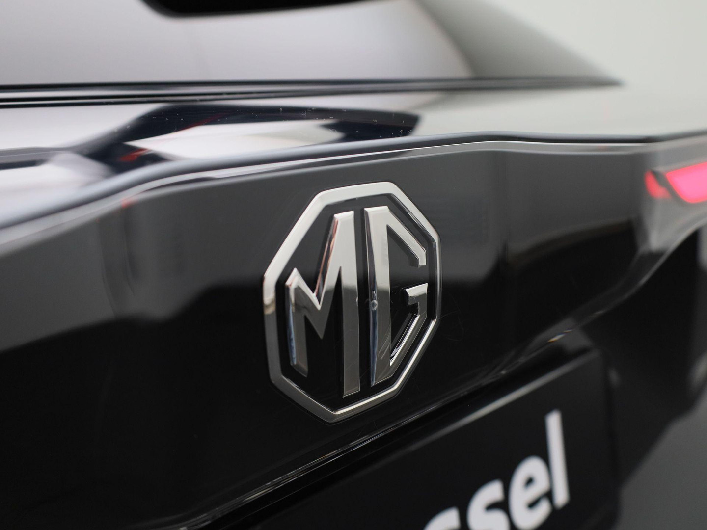 MG