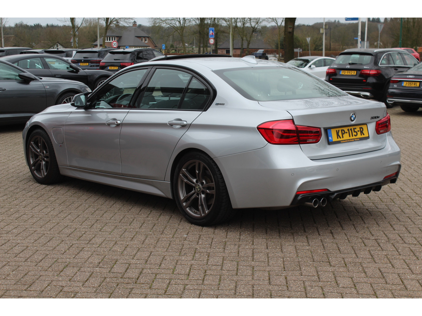 BMW BMW
