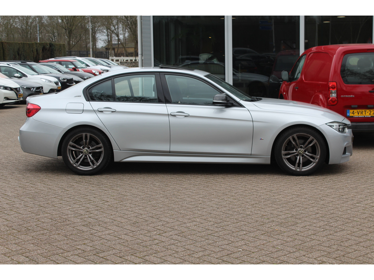 BMW BMW