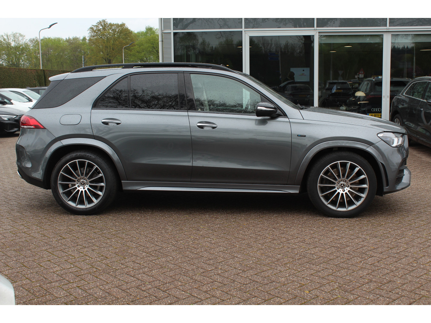 Mercedes-Benz Mercedes-Benz