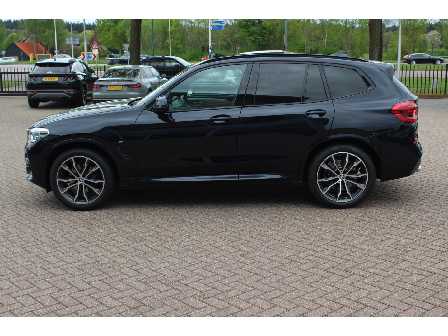 BMW BMW