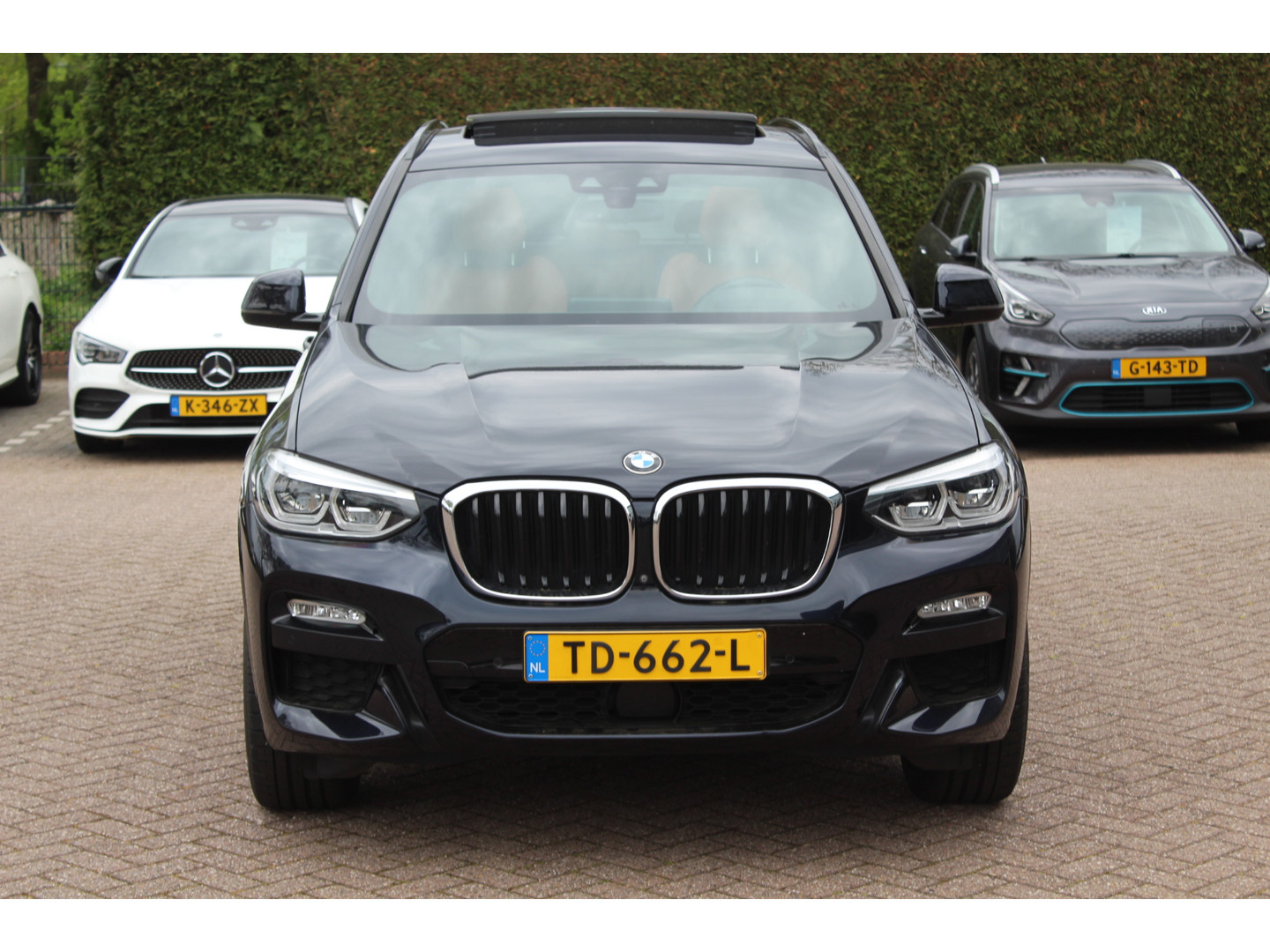 BMW BMW