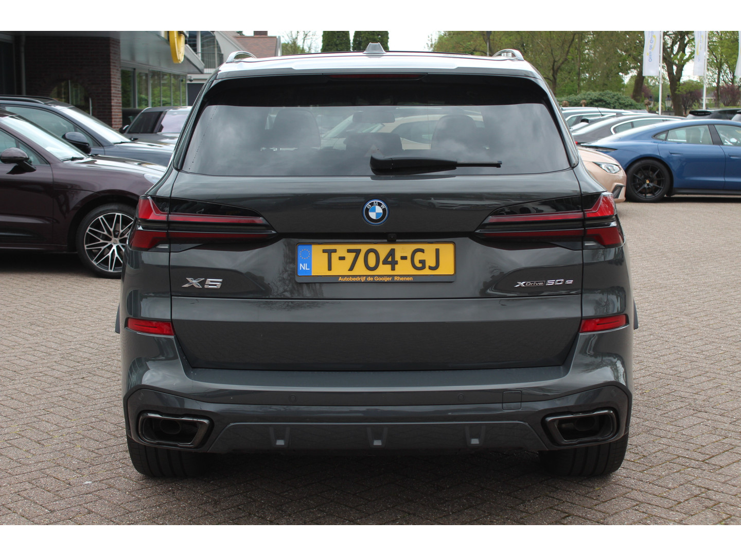 BMW