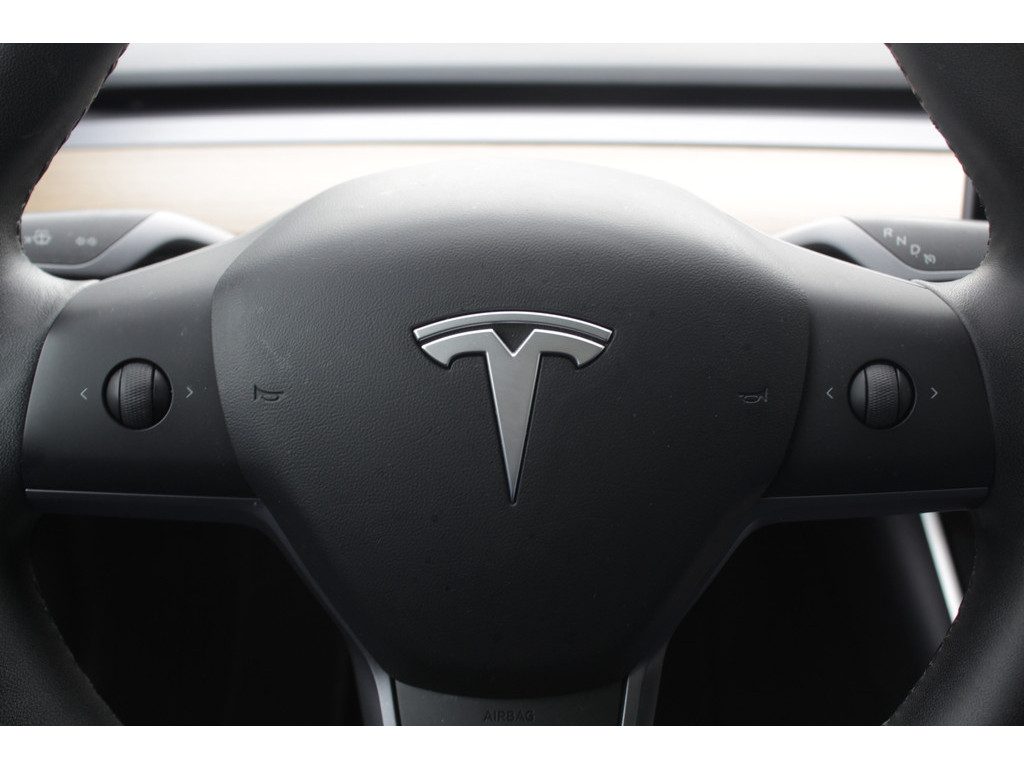 Tesla Tesla