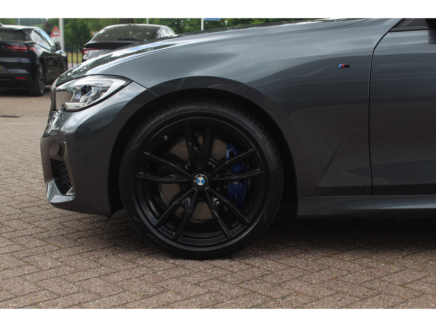 BMW BMW