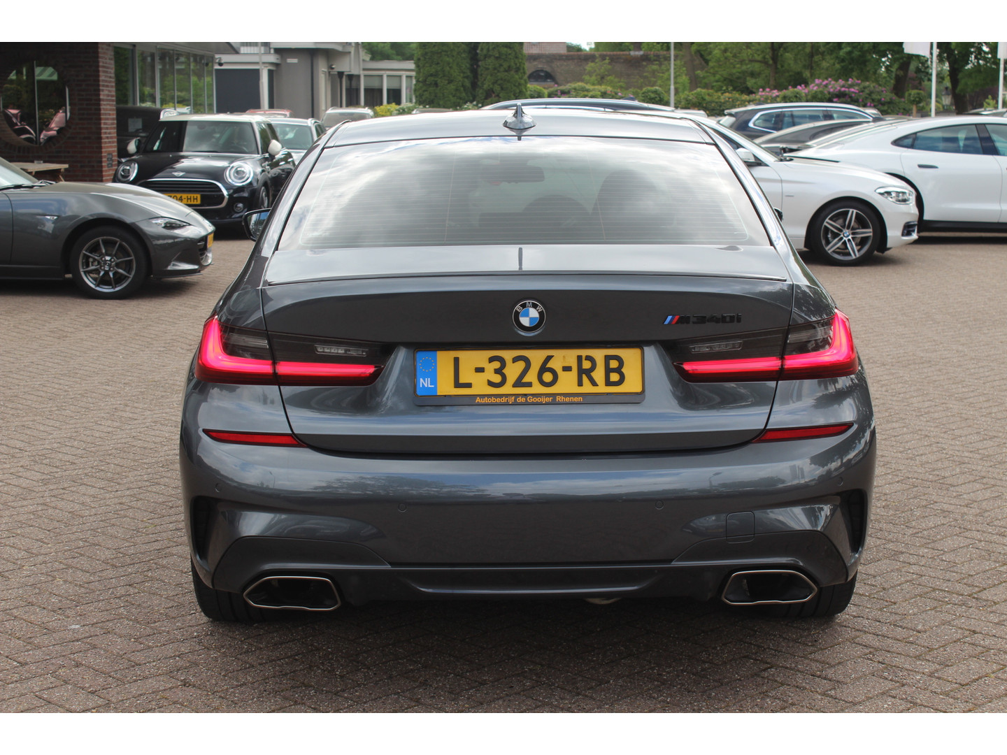 BMW BMW