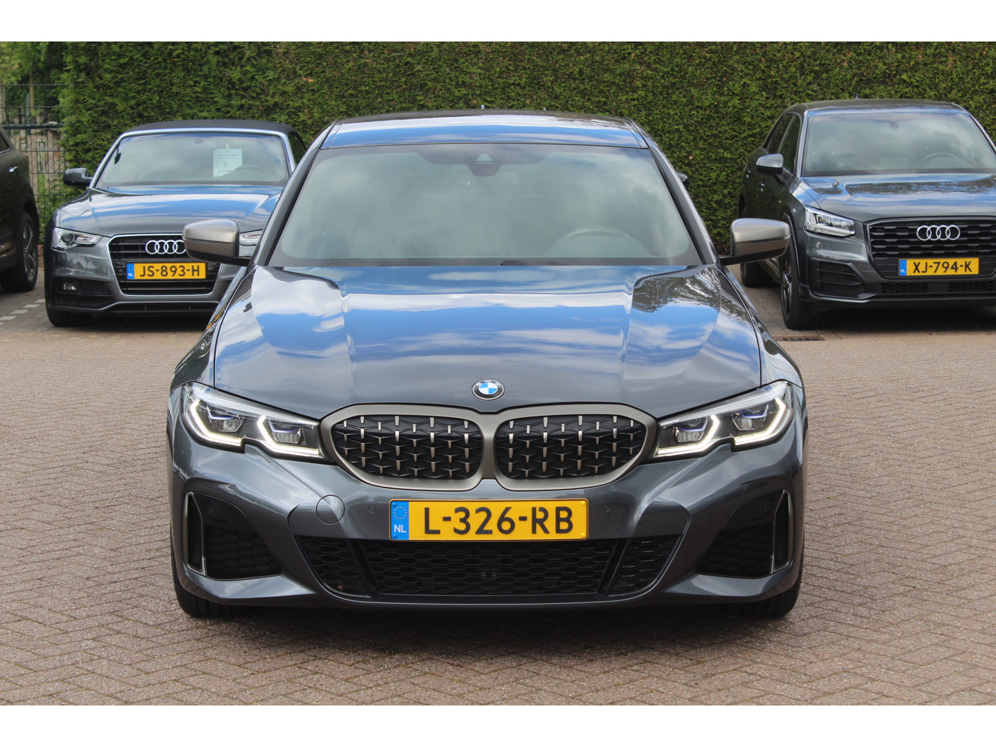 BMW BMW