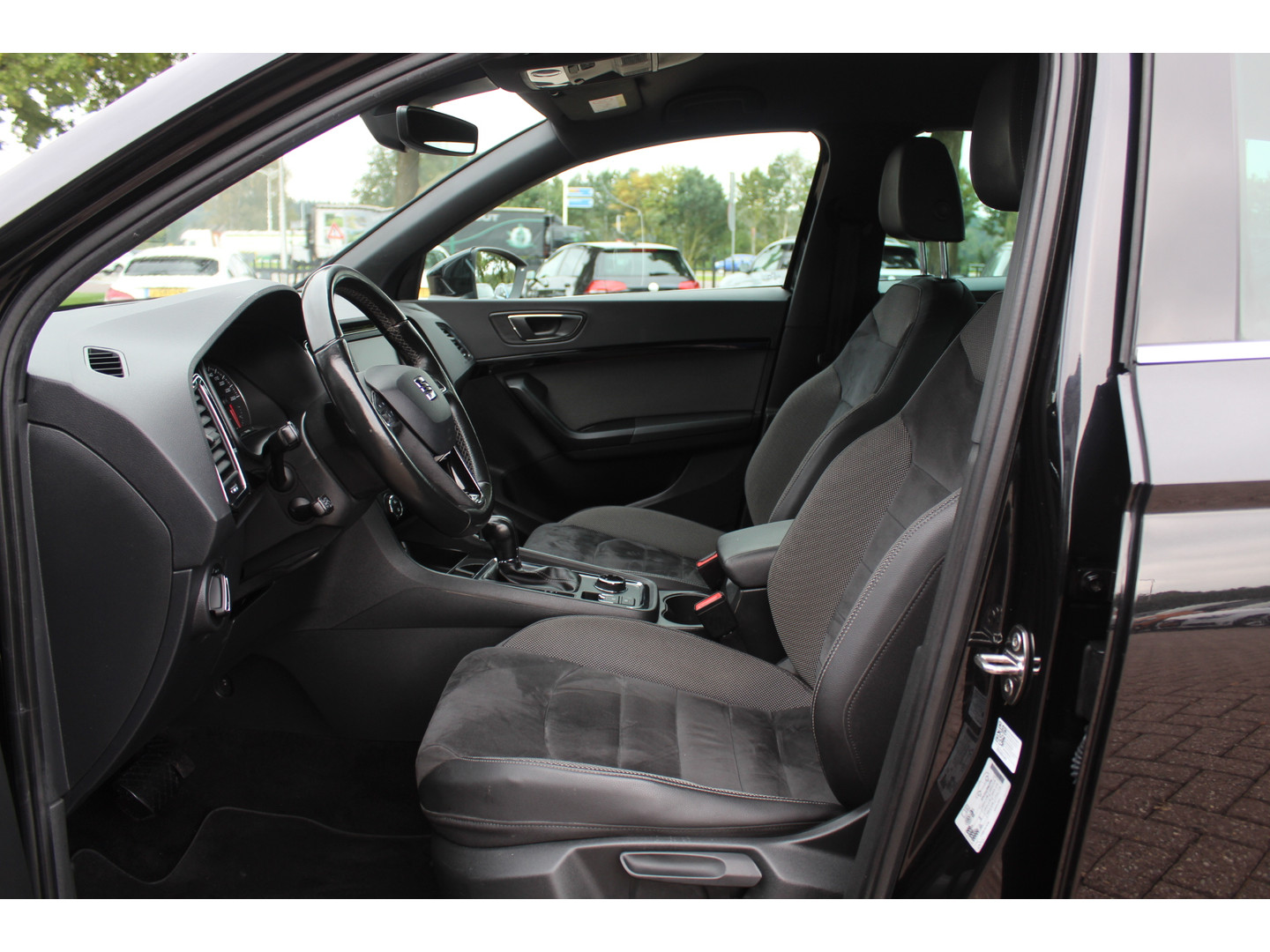 SEAT SEAT