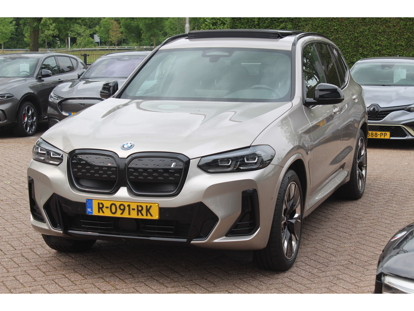 BMW BMW