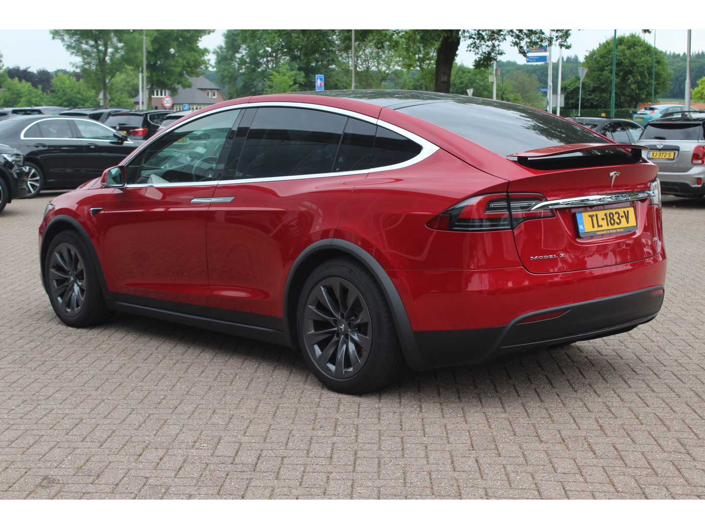 Tesla Tesla