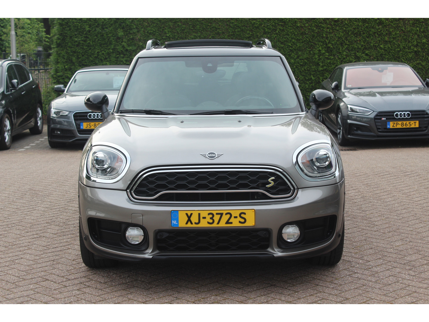 MINI MINI
