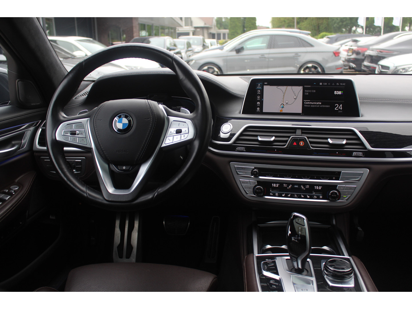 BMW BMW