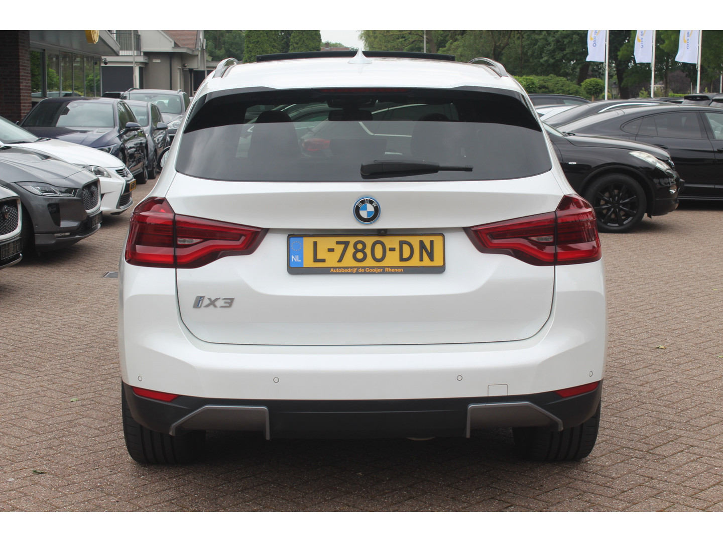 BMW BMW