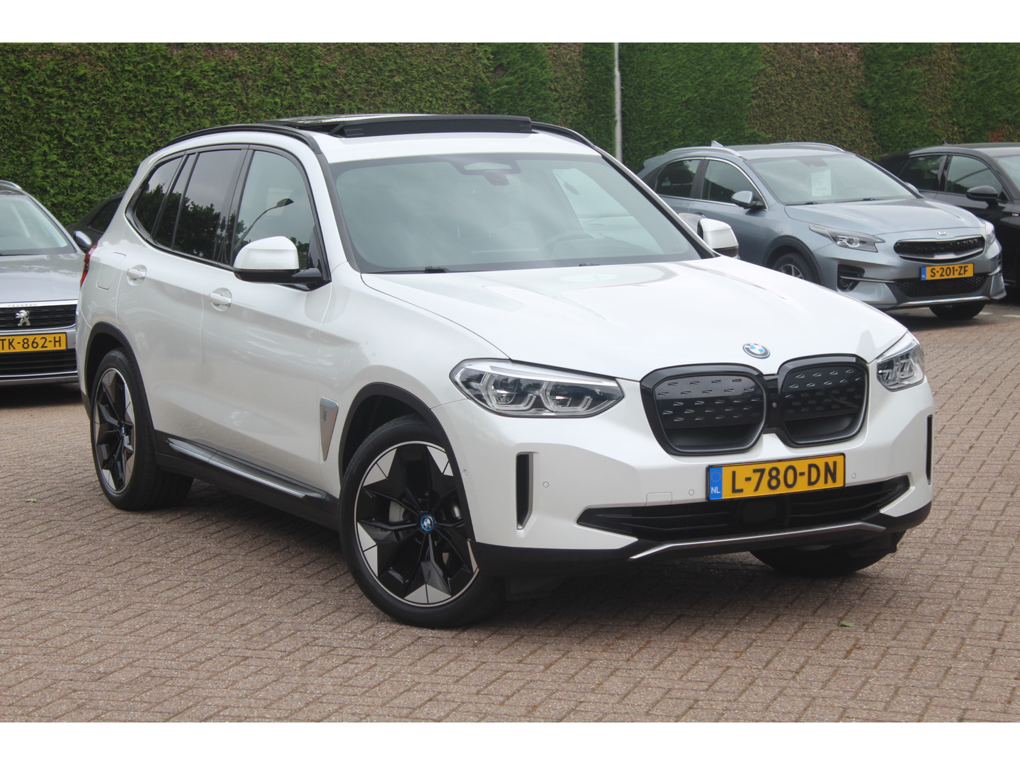 BMW BMW
